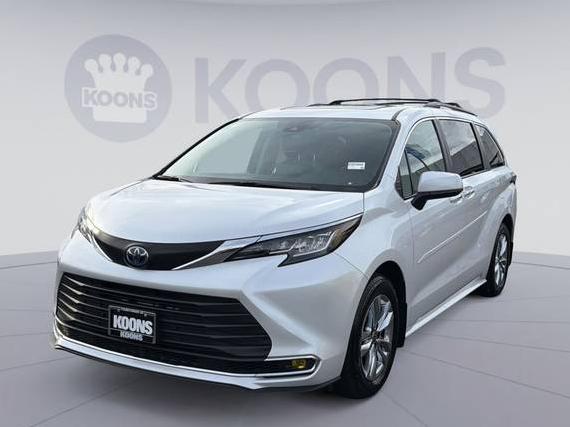 TOYOTA SIENNA 2023 5TDJRKEC7PS174258 image TOYOTA SIENNA 2023 5TDJRKEC7PS174258 image