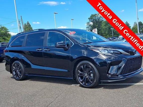 TOYOTA SIENNA 2023 5TDXRKEC7PS153839 image