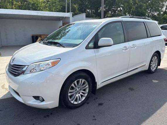 TOYOTA SIENNA 2016 5TDYK3DC5GS720789 image