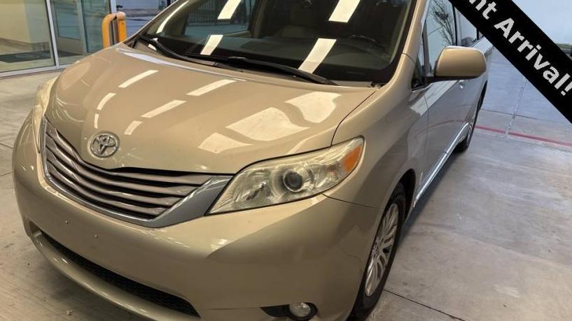 TOYOTA SIENNA 2016 5TDYK3DC1GS726525 image