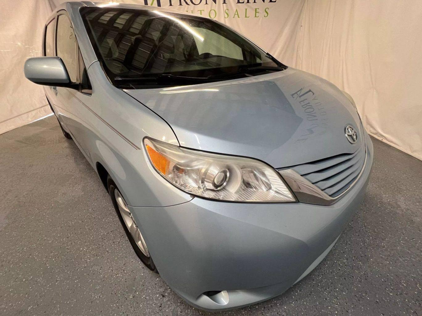 TOYOTA SIENNA 2016 5TDKK3DCXGS712032 image