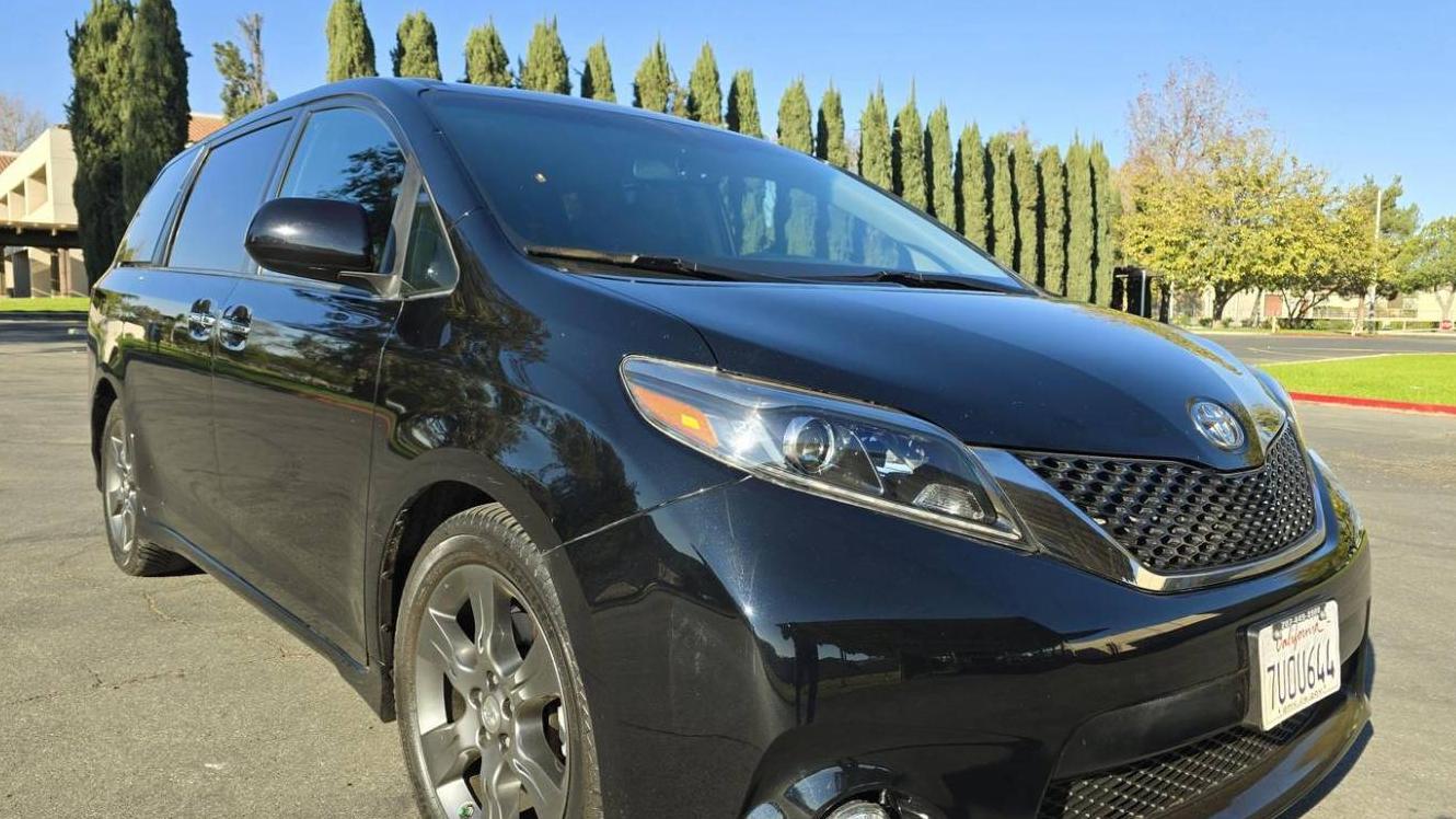 TOYOTA SIENNA 2016 5TDXK3DC8GS744189 image