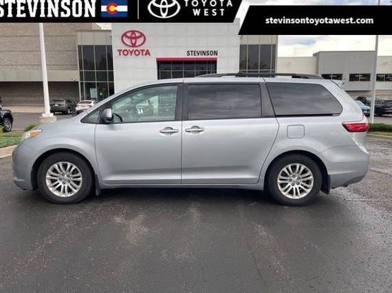 TOYOTA SIENNA 2016 5TDYK3DC8GS723010 image