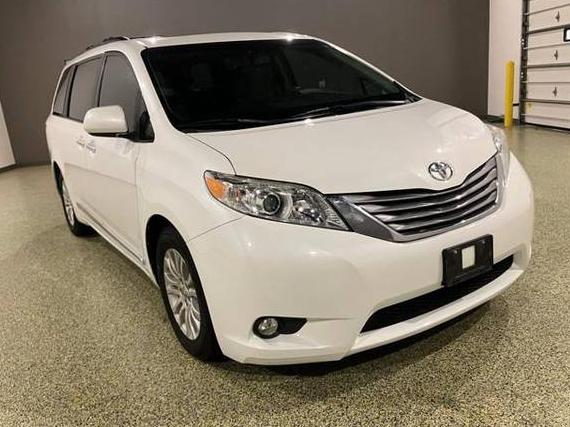 TOYOTA SIENNA 2016 5TDYK3DCXGS747115 image