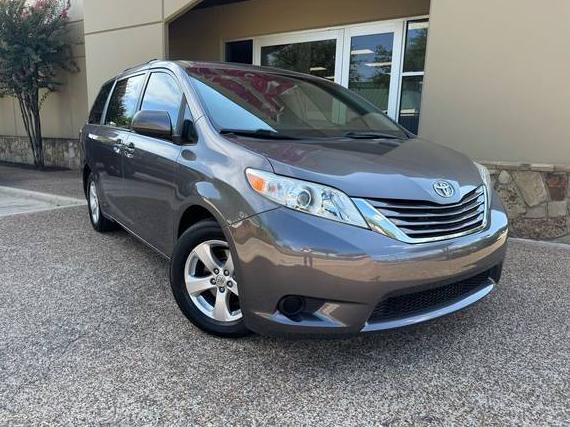 TOYOTA SIENNA 2016 5TDKK3DC1GS756422 image