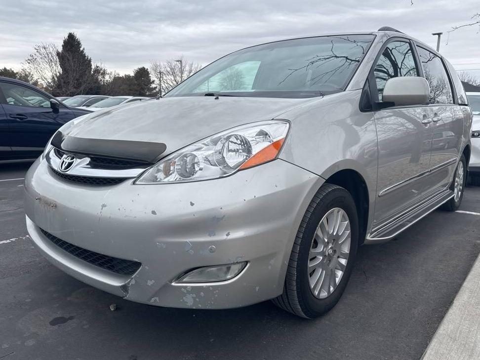 TOYOTA SIENNA 2008 5TDBK22C68S010630 image