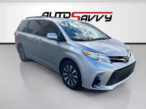 TOYOTA SIENNA 2019 5TDJZ3DC5KS225000 image