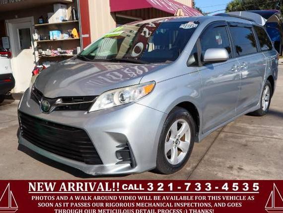 TOYOTA SIENNA 2019 5TDKZ3DCXKS982169 image