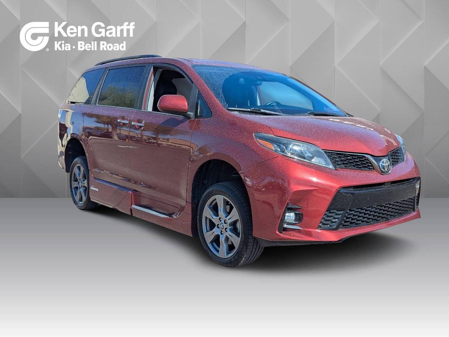 TOYOTA SIENNA 2019 5TDXZ3DC2KS977439 image