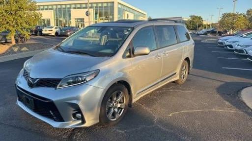 TOYOTA SIENNA 2019 5TDEZ3DC8KS216924 image