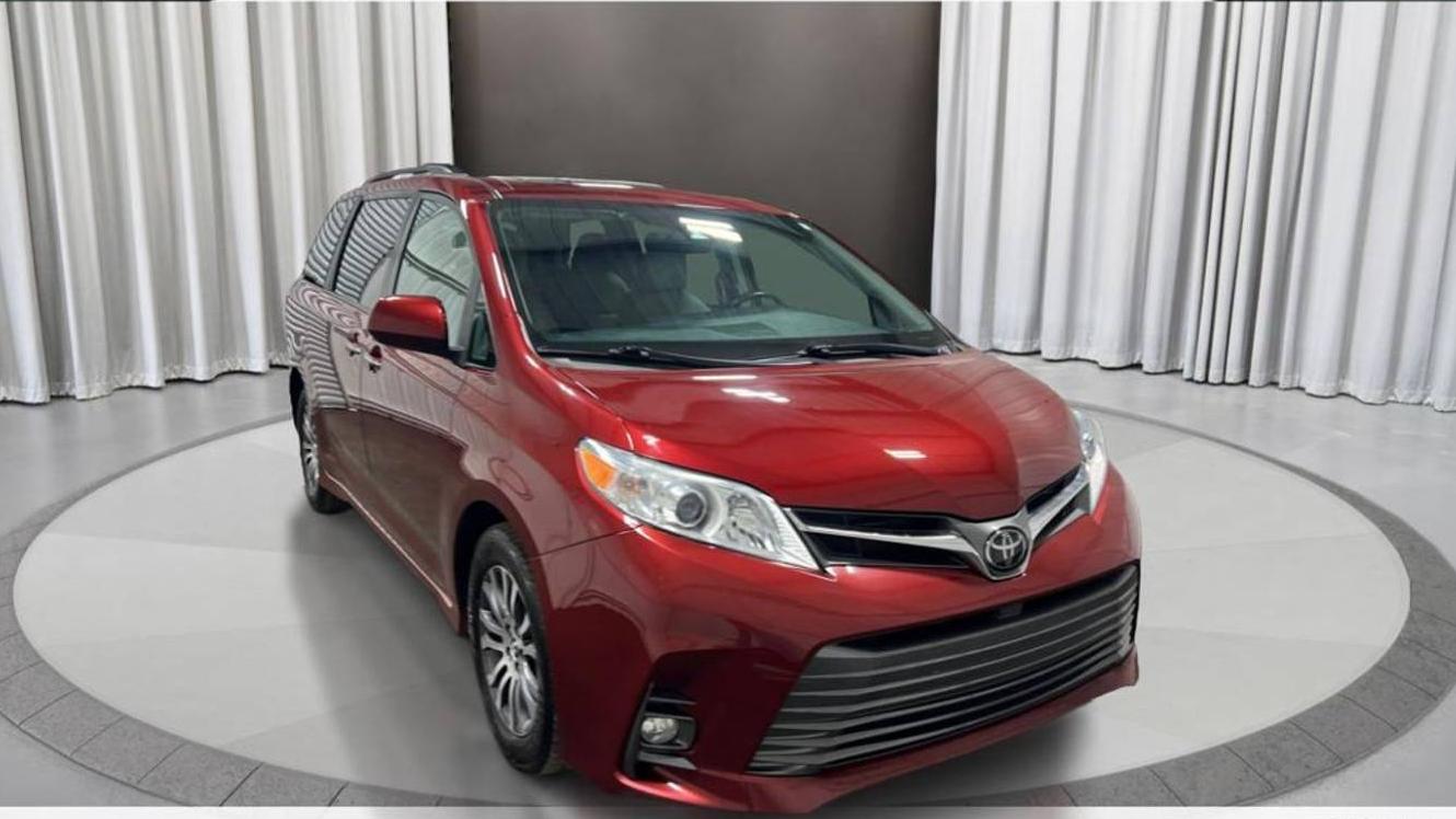 TOYOTA SIENNA 2019 5TDYZ3DC3KS017261 image