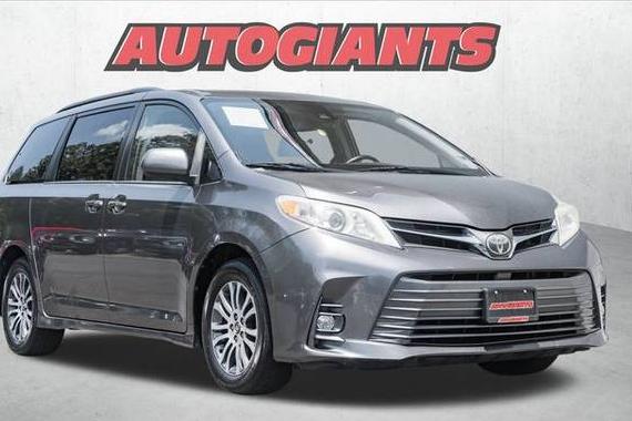 TOYOTA SIENNA 2019 5TDYZ3DC3KS992858 image
