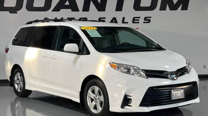 TOYOTA SIENNA 2019 5TDKZ3DC8KS004902 image