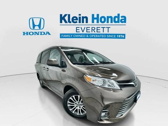 TOYOTA SIENNA 2019 5TDYZ3DC3KS990687 image