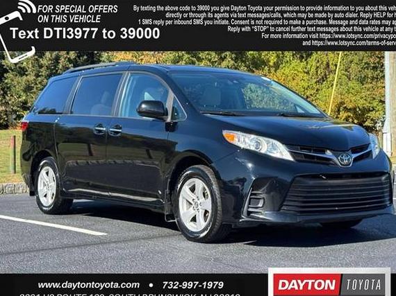 TOYOTA SIENNA 2019 5TDKZ3DC7KS013977 image TOYOTA SIENNA 2019 5TDKZ3DC7KS013977 image