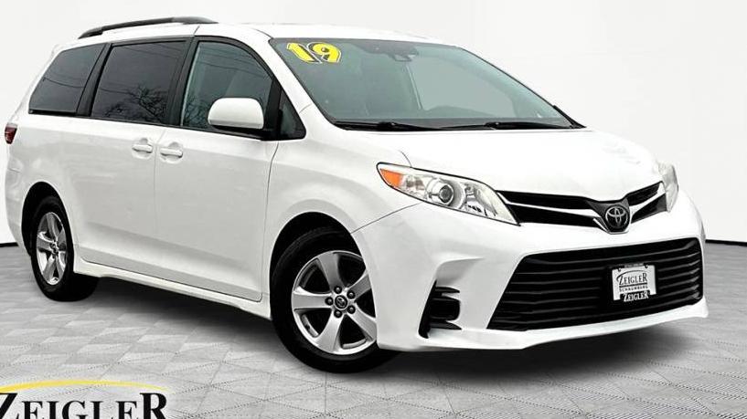 TOYOTA SIENNA 2019 5TDKZ3DC8KS014233 image