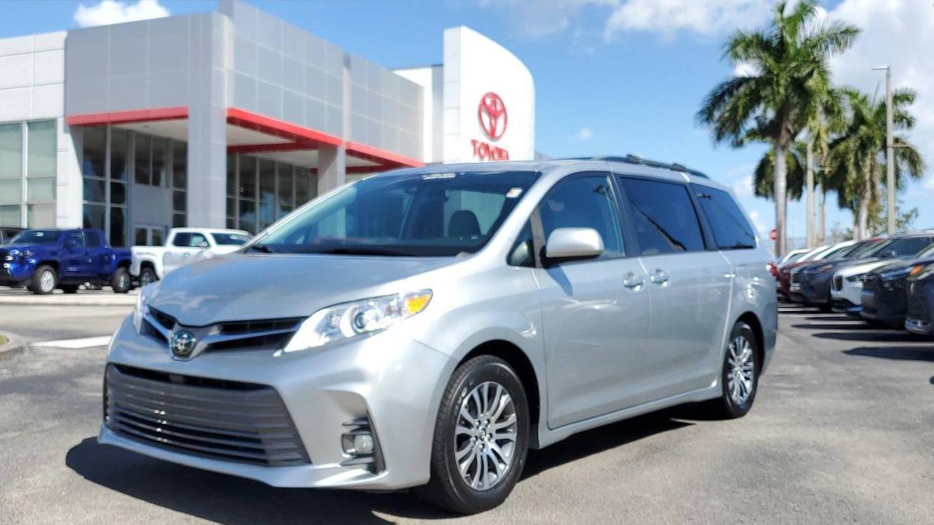 TOYOTA SIENNA 2019 5TDYZ3DC7KS018624 image