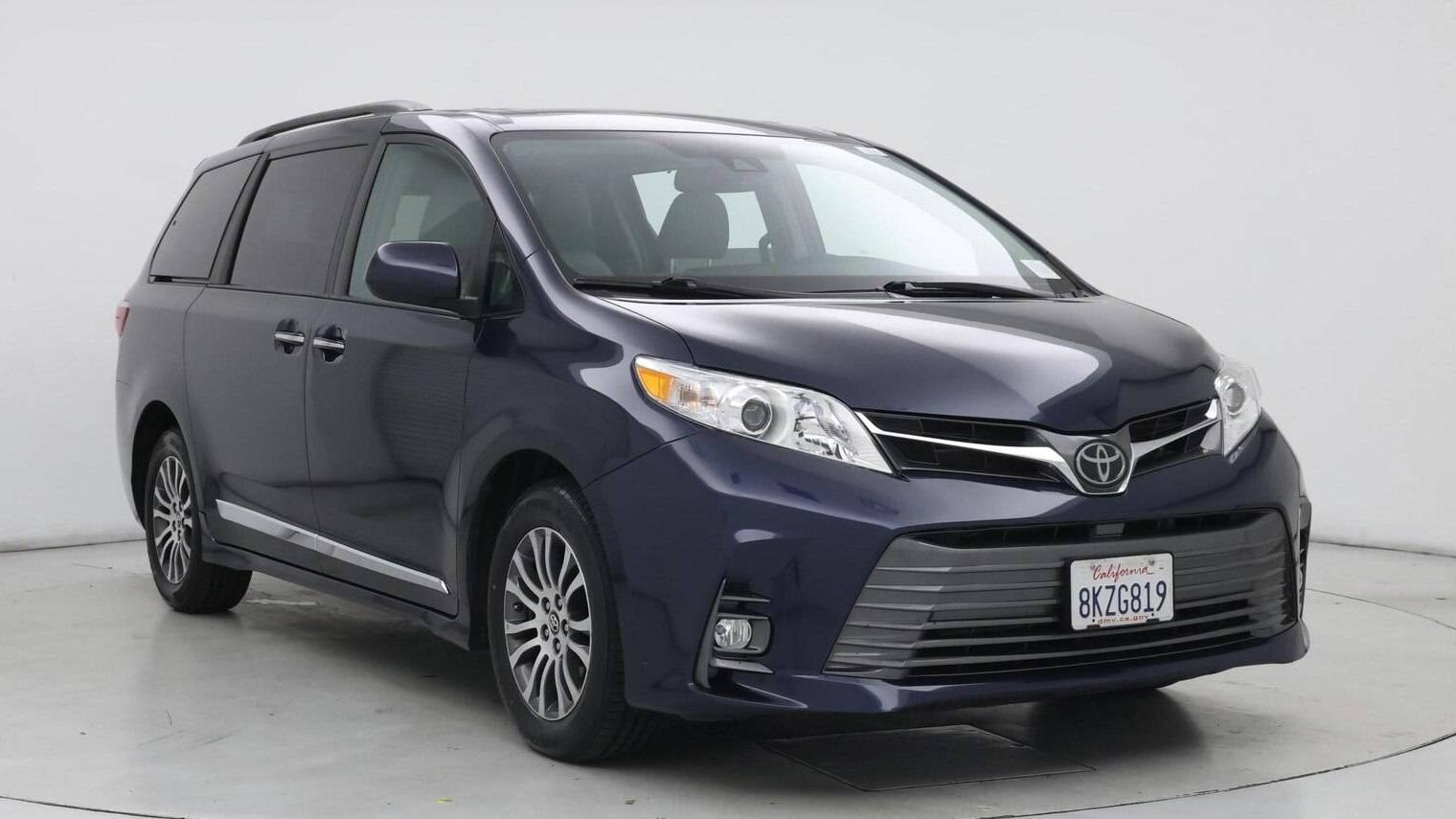 TOYOTA SIENNA 2019 5TDYZ3DC4KS012053 image