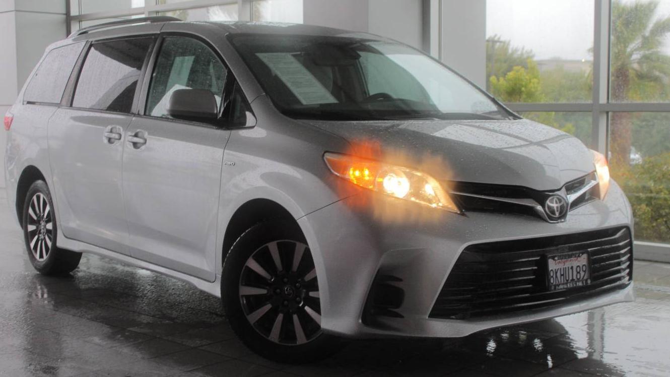 TOYOTA SIENNA 2019 5TDJZ3DC2KS222457 image