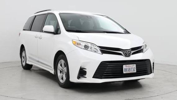 TOYOTA SIENNA 2019 5TDKZ3DC5KS008468 image