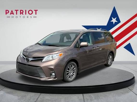 TOYOTA SIENNA 2019 5TDYZ3DC6KS971616 image