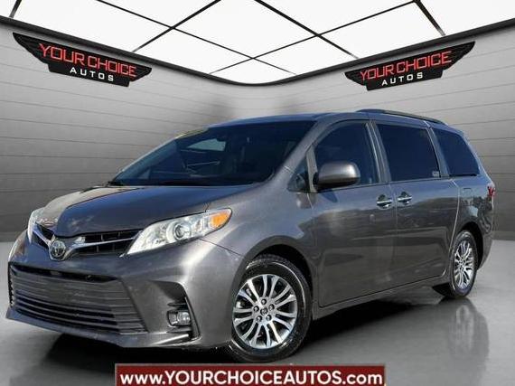 TOYOTA SIENNA 2019 5TDYZ3DC2KS989871 image