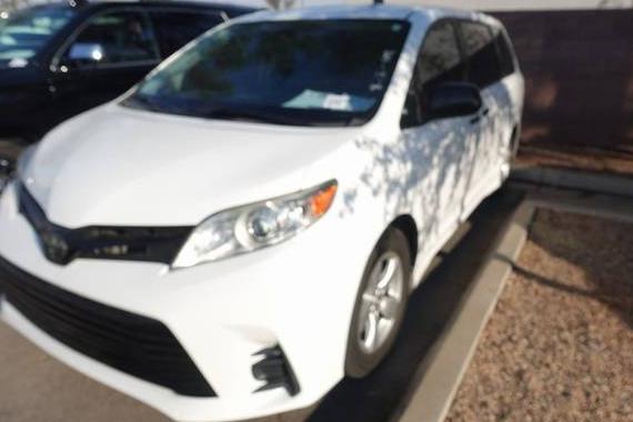 TOYOTA SIENNA 2019 5TDZZ3DCXKS014720 image