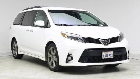 TOYOTA SIENNA 2019 5TDXZ3DCXKS974675 image