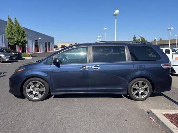 TOYOTA SIENNA 2019 5TDXZ3DC3KS973724 image
