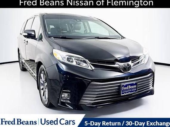 TOYOTA SIENNA 2019 5TDYZ3DC2KS004257 image TOYOTA SIENNA 2019 5TDYZ3DC2KS004257 image