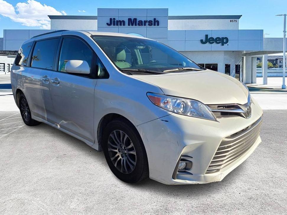 TOYOTA SIENNA 2019 5TDYZ3DC9KS013490 image