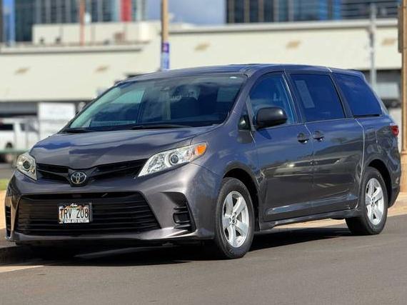 TOYOTA SIENNA 2019 5TDZZ3DC6KS979283 image