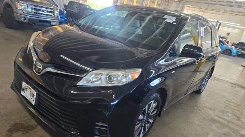 TOYOTA SIENNA 2019 5TDJZ3DC7KS224740 image