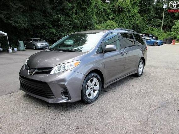 TOYOTA SIENNA 2019 5TDKZ3DC6KS011010 image