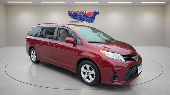 TOYOTA SIENNA 2019 5TDKZ3DC3KS967433 image