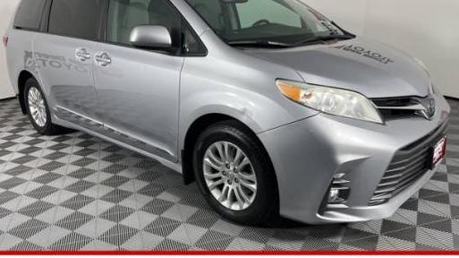 TOYOTA SIENNA 2018 5TDYZ3DC8JS912310 image