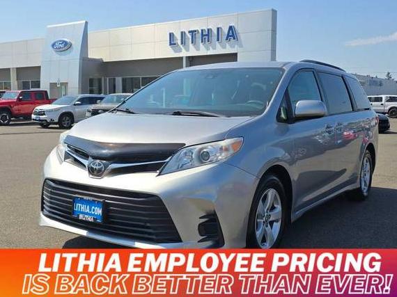 TOYOTA SIENNA 2018 5TDKZ3DC6JS932867 image