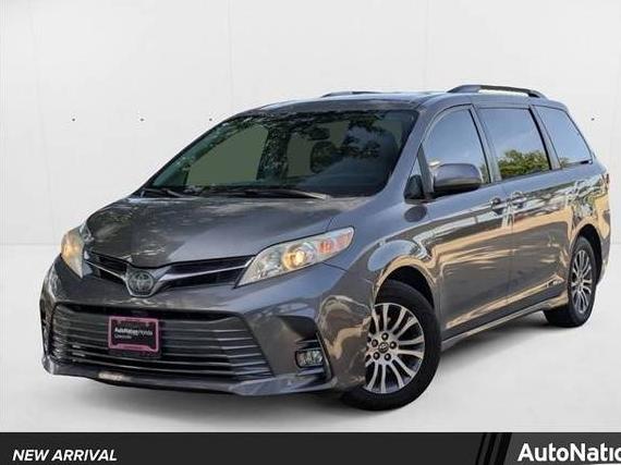 TOYOTA SIENNA 2018 5TDYZ3DC5JS944549 image