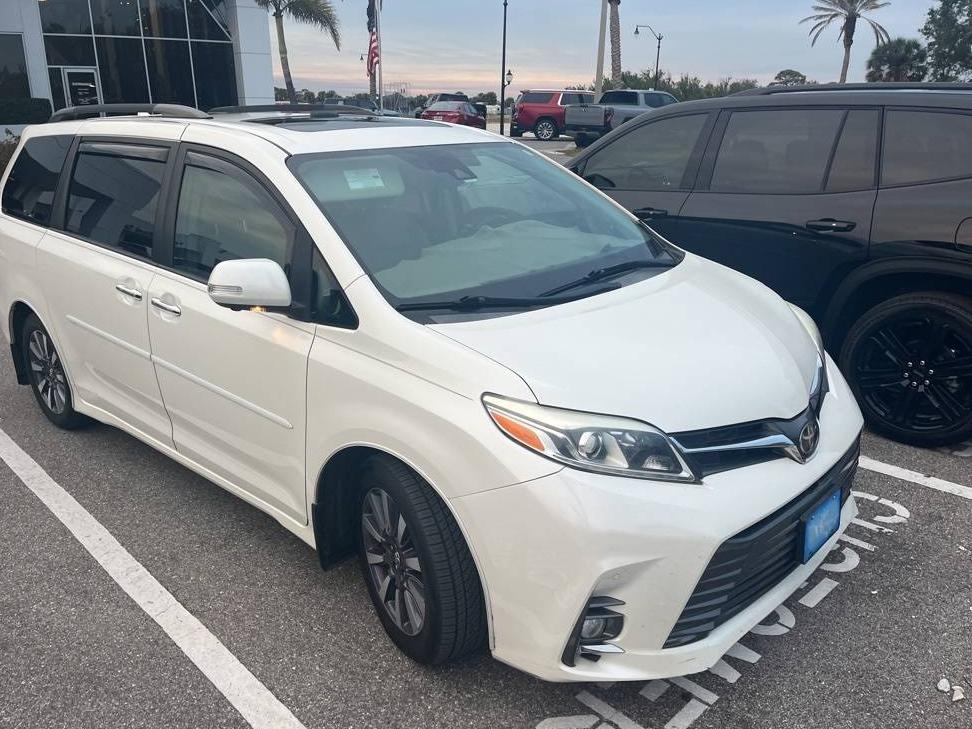 TOYOTA SIENNA 2018 5TDYZ3DC3JS908164 image