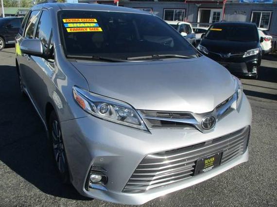 TOYOTA SIENNA 2018 5TDYZ3DC7JS926151 image