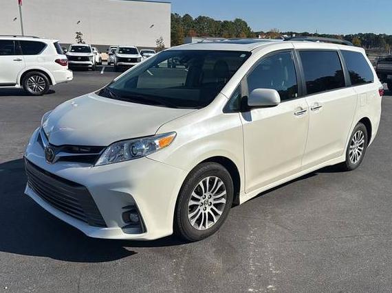 TOYOTA SIENNA 2018 5TDYZ3DC7JS964821 image