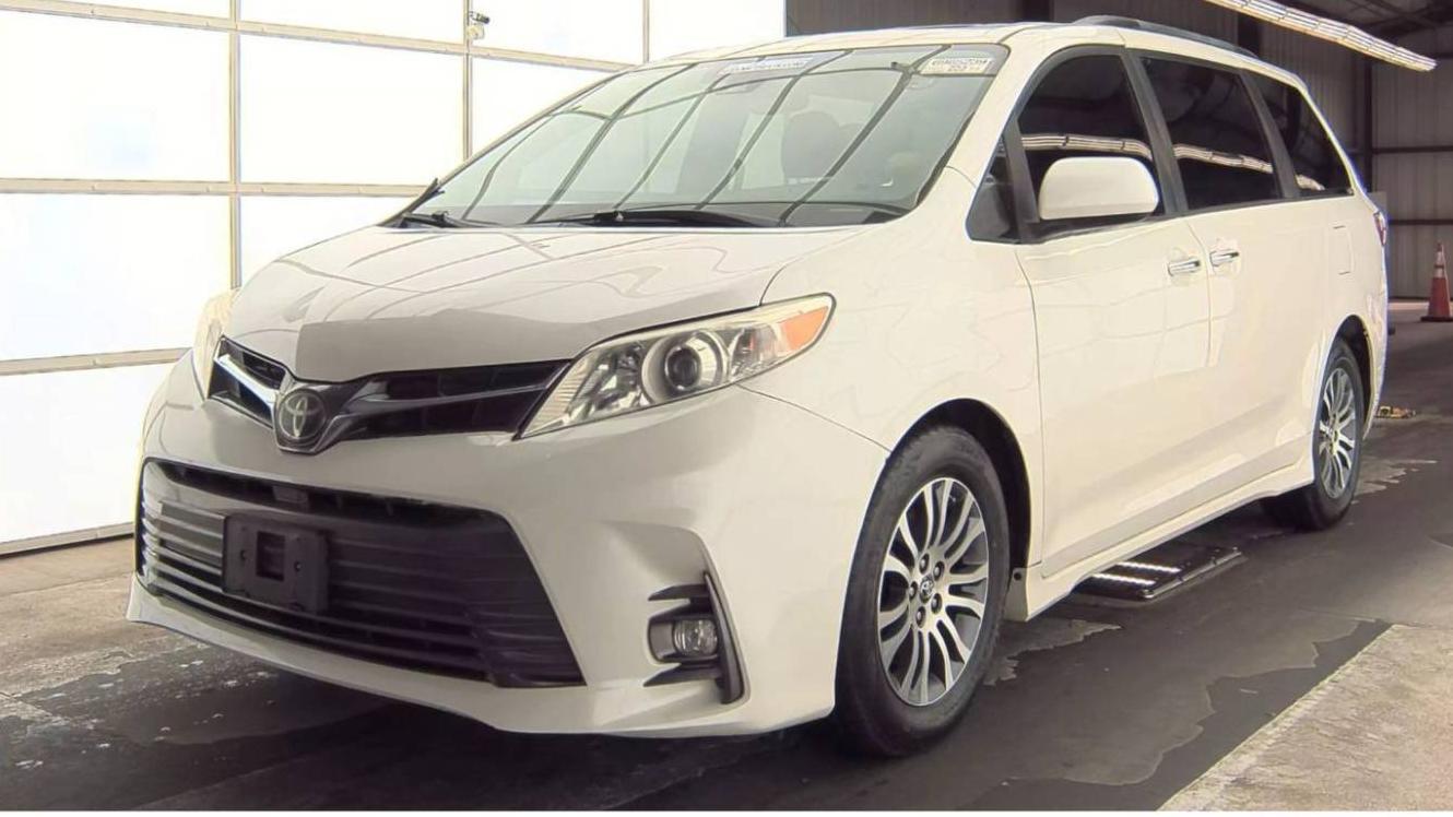 TOYOTA SIENNA 2018 5TDYZ3DC7JS926909 image