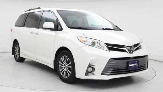 TOYOTA SIENNA 2018 5TDYZ3DC6JS945449 image