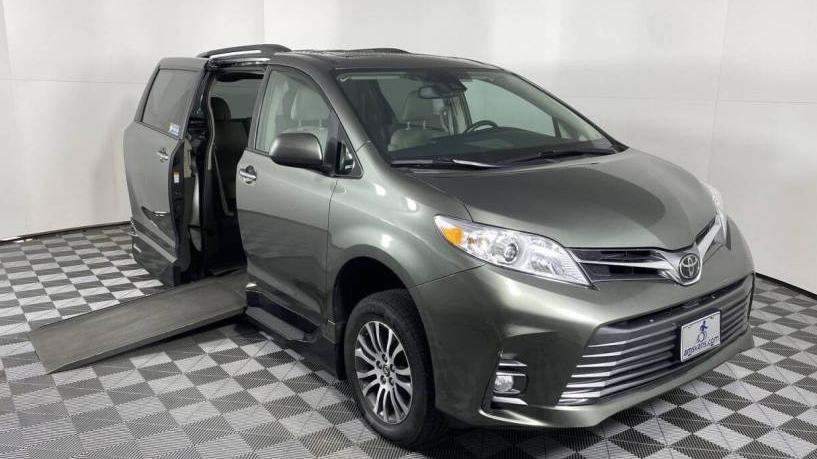 TOYOTA SIENNA 2018 5TDYZ3DC7JS926991 image