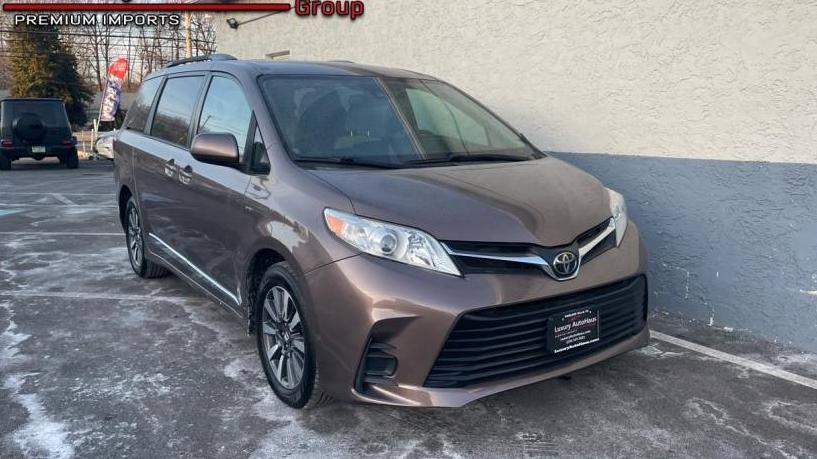 TOYOTA SIENNA 2018 5TDJZ3DC1JS191359 image