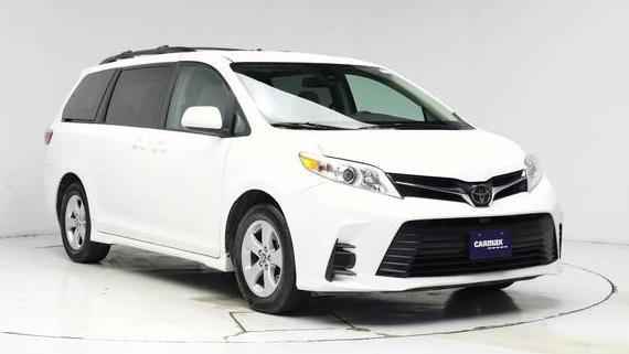 TOYOTA SIENNA 2018 5TDKZ3DC8JS950643 image
