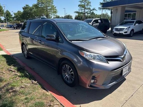 TOYOTA SIENNA 2018 5TDYZ3DC3JS916507 image