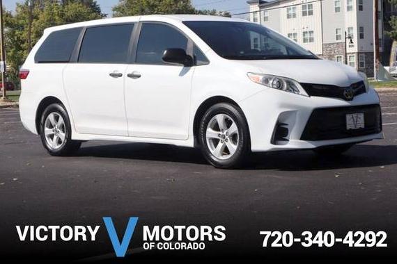 TOYOTA SIENNA 2018 5TDZZ3DC0JS939943 image