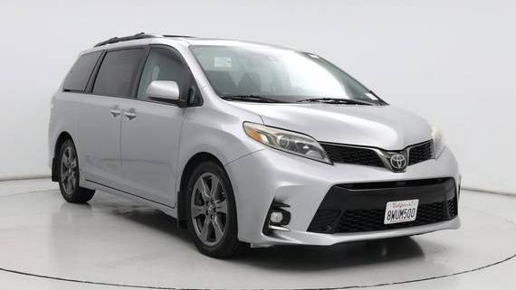 TOYOTA SIENNA 2018 5TDXZ3DC0JS903662 image