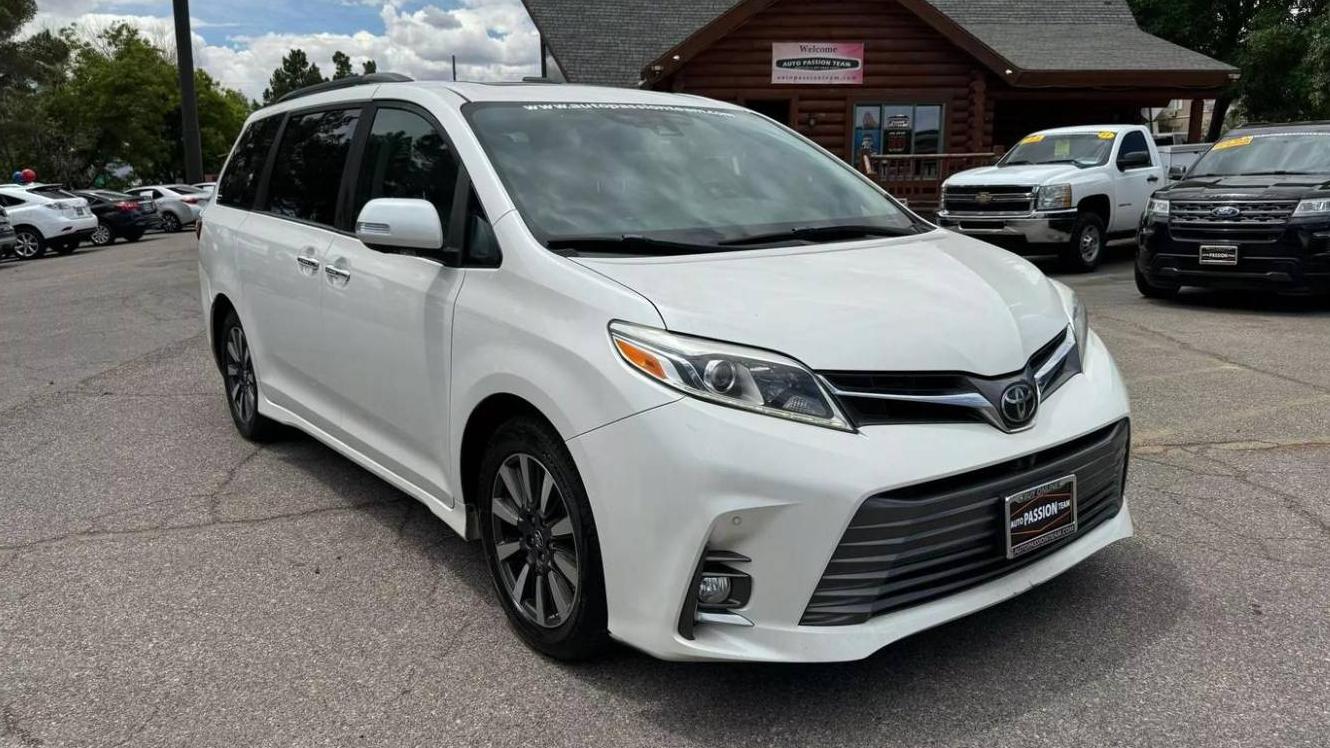 TOYOTA SIENNA 2018 5TDYZ3DC0JS944989 image